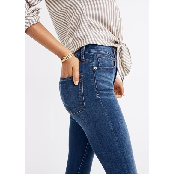 MADEWELL Curvy High-Rise Skinny Jeans in Hayes Wash - Picture 2 of 10